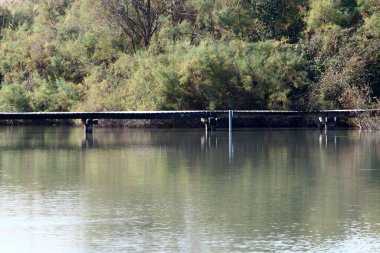 İsrail 'de bir köprünün parçaları. 