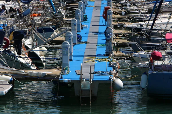 Pier Mooring Boats Shores Mediterranean Sea Port Tel Aviv Israel — Stock Photo, Image