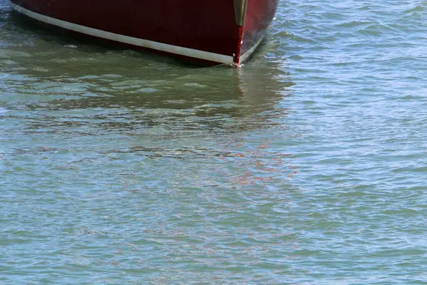 Une Jetée Pour Les Bateaux Amarrage Sur Les Rives Mer — Photo