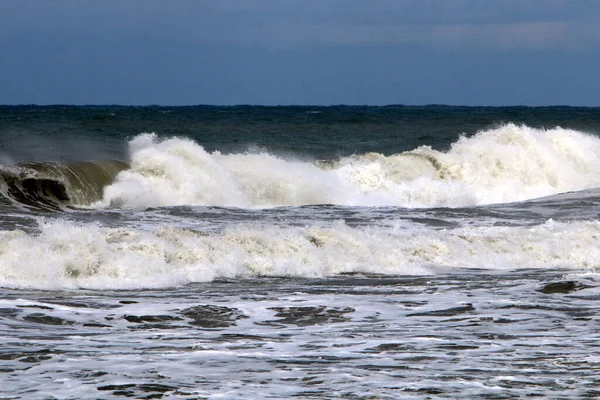 Grandi Onde Vento Nel Mar Mediterraneo Largo Della Costa Israele — Foto Stock