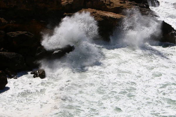 Grandes Ondas Vento Mar Mediterrâneo Largo Costa Israel Tempestade Primavera — Fotografia de Stock