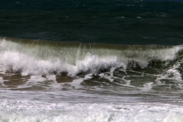 Grandes Olas Viento Mar Mediterráneo Frente Costa Israel Tormenta Primavera — Foto de Stock