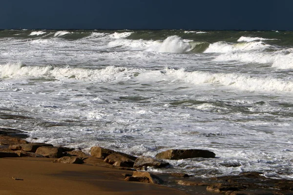 Большие Волны Ветер Средиземном Море Берегов Израиля Весенний Шторм Море — стоковое фото