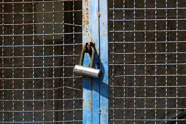 Old Lock Chain Hanging Fence — Stock Photo, Image