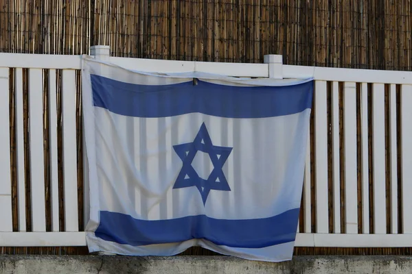 Witte Blauwe Vlaggen Van Israël Met Davidster Sieren Straten Van — Stockfoto