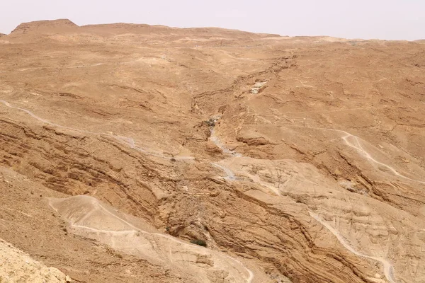 Bergssluttningarnas Och Landskapens Struktur Den Judiska Öknen Södra Israel Varm — Stockfoto