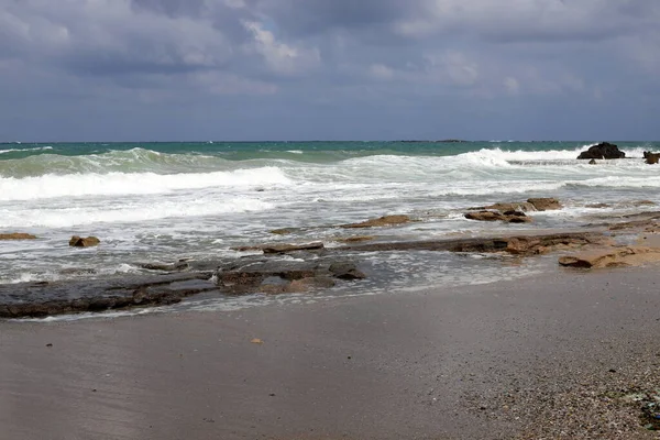 Costa Del Mar Mediterráneo Norte Israel Verano Día Soleado Caliente — Foto de Stock