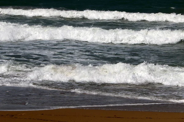 Spiaggia Sabbia Sulle Rive Del Mar Mediterraneo Israele Calda Giornata — Foto Stock