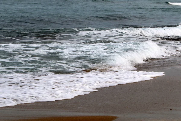 Zandstrand Aan Kust Van Middellandse Zee Israël Warme Zomerdag Het — Stockfoto