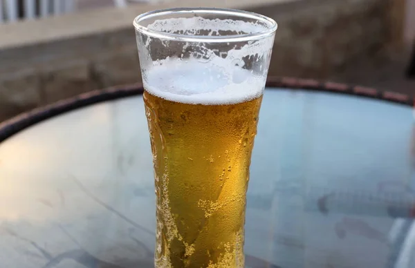 Copo Cerveja Leve Mesa Pub Cerveja — Fotografia de Stock