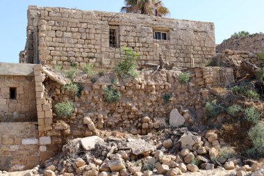 Kuzey İsrail 'deki Akdeniz' deki Achziv Milli Parkı 'ndaki antik bir şehrin kalıntıları. 