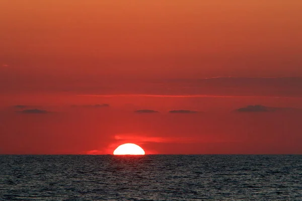 Céu Sobre Mar Mediterrâneo Norte Israel Durante Pôr Sol — Fotografia de Stock