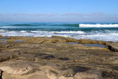 Kuzey İsrail 'de Rocky Akdeniz kıyıları 