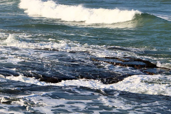 Die Farbe Des Meerwassers Flachen Gewässern Mittelmeer Norden Israels — Stockfoto