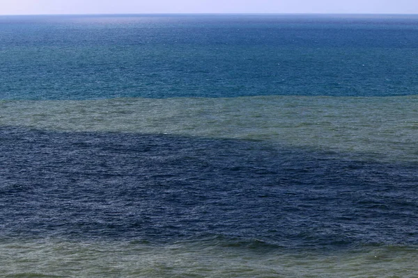 Cor Água Mar Águas Rasas Mar Mediterrâneo Norte Israel — Fotografia de Stock