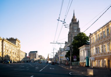 Moskova. Sadovoye Koltso. Stalin gökdelen