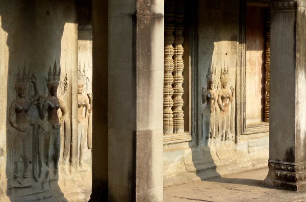 Apsaras galleri på Angkor Wat — Stockfoto