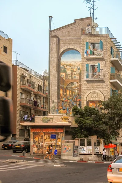 Jerusalén, Israel - 10 de septiembre de 2015: dibujar en la pared de una casa en el barrio de Nahlaot de Jerusalén Israel — Foto de Stock
