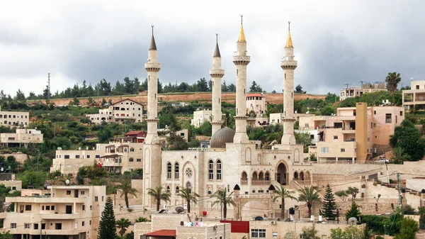 Kadırov inisraeli köyün Ebu Ghosh isimli Camii.