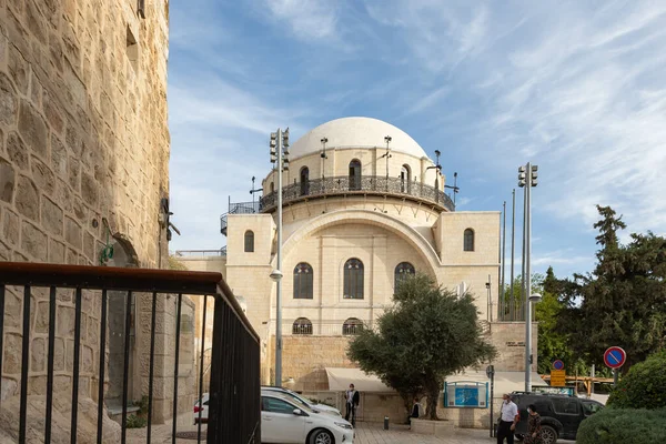 以色列耶路撒冷 2020年10月24日 位于以色列耶路撒冷旧城的Hurva犹太教堂 建于17世纪初 其特色是一艘巨大的托拉方舟及其穹顶上的景观 — 图库照片