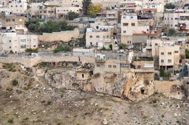 Kudüs, İsrail, 14 Kasım 2020: Eski Kudüs kentindeki gübre kapısından Kudüs 'ün Müslüman banliyösü olan vadiye - İsrail' deki Silwan