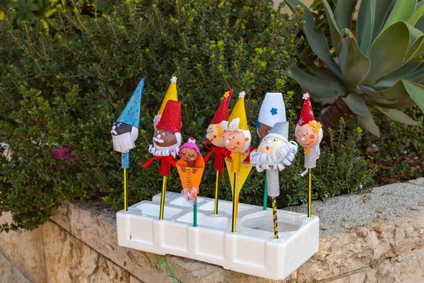 Mehrere Verschiedene Spielzeuge Auf Stöcken Weihnachten Der Sderot Ben Gurion — Stockfoto
