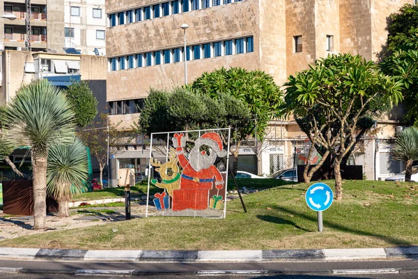 Haifa Israel Diciembre 2020 Puesto Luminoso Forma Santa Claus Ciervo —  Fotos de Stock