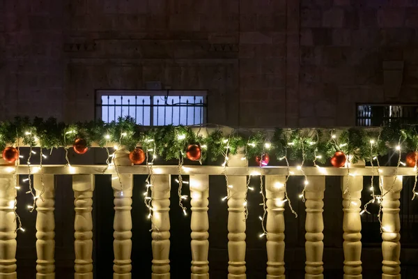 Vista Noturna Pátio Igreja São Josefo Decorada Para Celebração Natal — Fotografia de Stock