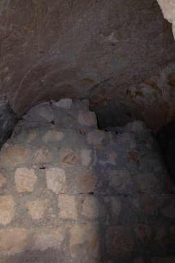 İsrail 'deki Yahudi Çölü' nde Kral Herod 'un Herodion Sarayı' nın kazılmış kalıntıları.