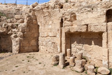 Kral Herod 'un sarayının avlu harabeleri Yahudiye Çölü' ndeki Herodion, İsrail
