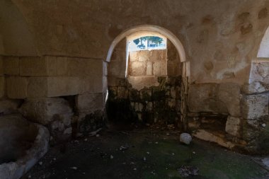 Bizans İmparatorluğu 'nun, Kral Herod' un sarayının harabelerinin yakınına kurulması. Herodion, Yahudi Çölü, İsrail.