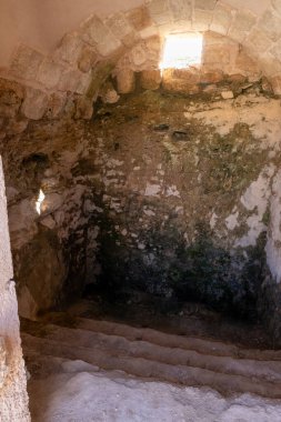 Bizans İmparatorluğu 'nun, Kral Herod' un sarayının harabelerinin yakınına kurulması. Herodion, Yahudi Çölü, İsrail.