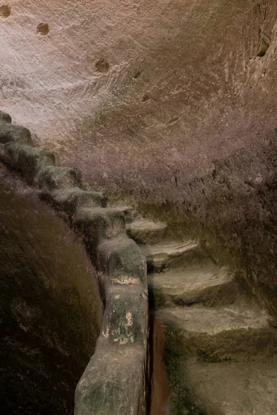 Los Restos Escalera Piedra Desciende Tanque Prensa Aceite Las Excavaciones — Foto de Stock