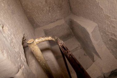 İsrail 'deki Kiryat Gat yakınlarındaki Beyt Guvrin' deki antik Maresha şehrinin kazıları üzerine yapılan abdest için yapılan Yahudi hamamı Mikveh