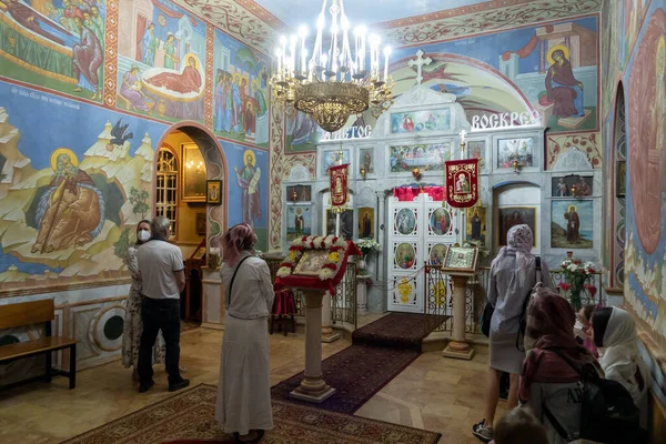 Haifa Izrael Května 2021 Věřící Modlí Během Velikonoc Ruské Ortodoxní — Stock fotografie