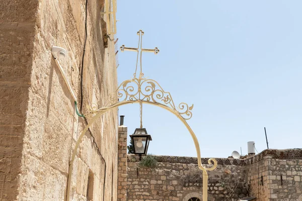 Das Eisenkreuz Über Dem Eisernen Bogen Kloster Nikolaus Christlichen Vierteln — Stockfoto