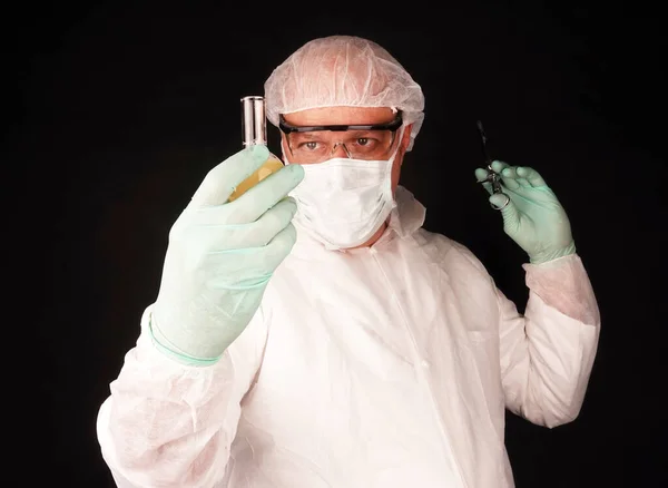 Doctor Wearing Pandemic Mask — Stock Photo, Image