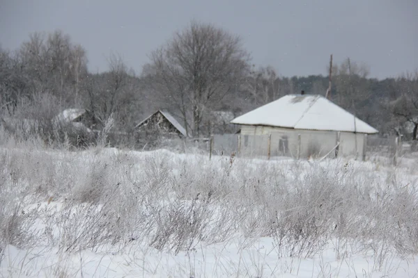 A aldeia no inverno — Fotografia de Stock