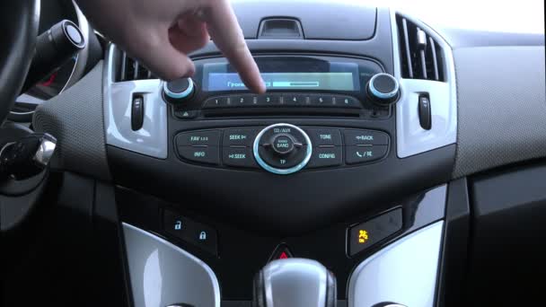 Built-in car dashboard Chevrolet Cruze with indicators and sensors monitor the vehicle status — Stock Video