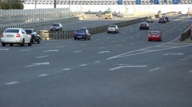 St. Petersburg, Rusya Federasyonu-16 Eylül 2014, çevre yolu çıkın. 4k