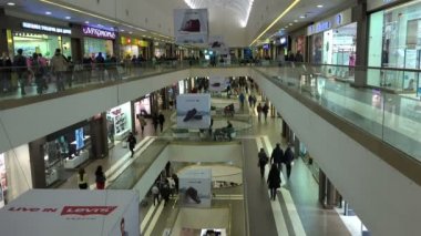 St Petersburg, Rusya Federasyonu-Ekim 26, 2014, satın alma ve alışveriş ürün satışı karmaşık