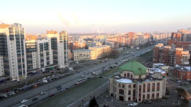 Saint-Petersburg, Rusya Federasyonu-29 Kasım 2014 Leninsky Prospekt. Araçlar gün boyunca akışı. Hızlı çekim — Stok video