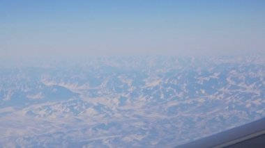 Alan yaban hayatı uçan uçak kabin çekim. Ses. 4k