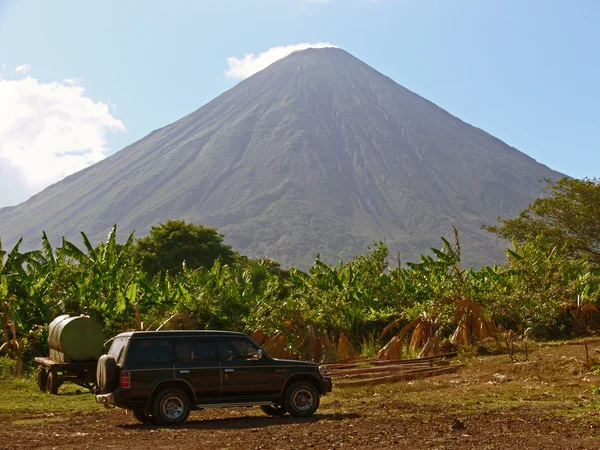 Ometepe'de Volkan, Nikaragua