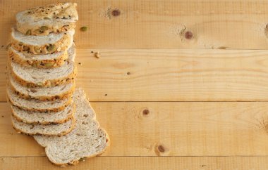 Kepekli ekmek ahşap background.copy alanı