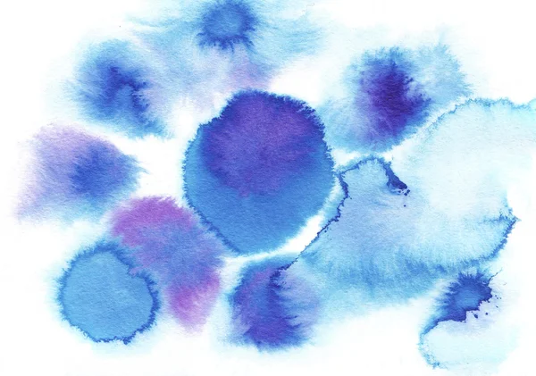 Mancha de acuarela azul y púrpura, aislada sobre un fondo blanco — Archivo Imágenes Vectoriales