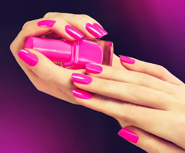 Kobieta do manicure różowa — Zdjęcie stockowe