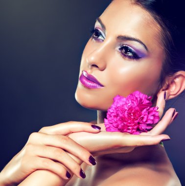 güzel violet ile modele  