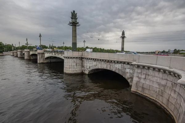 Ushakovsky bro i den St Petersburg — Stockfoto