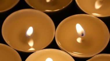 Geceleri yanan yakın çekim, çay canldes